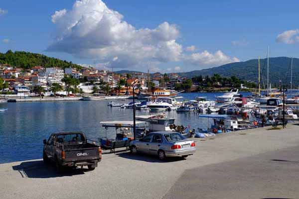 Neos Marmaras Hafen